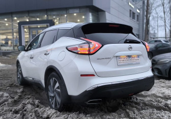 Подержанный автомобиль Nissan Murano Suv 2021 года (6 фото)
