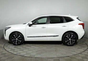 Подержанный автомобиль Haval Jolion 2021 года (8 фото)