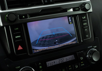 Подержанный автомобиль Toyota Land Cruiser Prado 2015 года (15 фото)