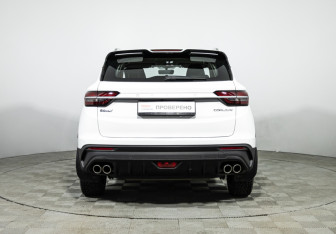 Подержанный автомобиль Geely Coolray 2023 года (6 фото)