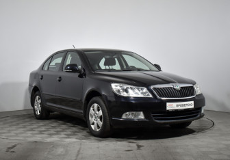 Подержанный автомобиль Skoda Octavia Liftback 2013 года (3 фото)