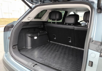 Подержанный автомобиль Jaecoo J7 2023 года (11 фото)