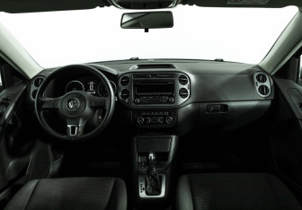 Подержанный автомобиль Volkswagen Tiguan 2014 года (13 фото)