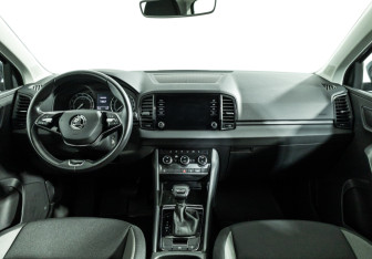 Подержанный автомобиль Skoda Karoq 2020 года (13 фото)