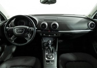 Подержанный автомобиль Audi A3 Sedan 2014 года (13 фото)