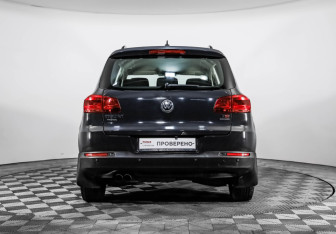 Подержанный автомобиль Volkswagen Tiguan 2014 года (6 фото)
