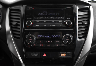 Подержанный автомобиль Mitsubishi Pajero Sport 2019 года (20 фото)