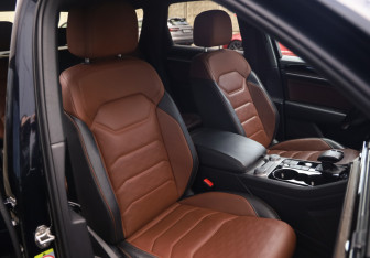 Подержанный автомобиль Volkswagen Touareg 2020 года (25 фото)