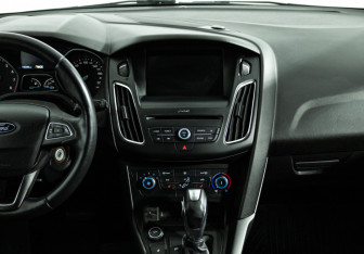 Подержанный автомобиль Ford Focus Hatchback 2019 года (14 фото)