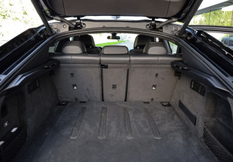 Подержанный автомобиль BMW X6 2021 года (20 фото)