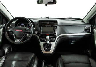 Подержанный автомобиль Haval H6 2017 года (13 фото)