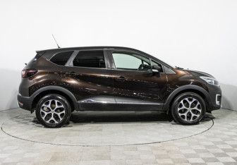Подержанный автомобиль Renault Kaptur 2019 года (4 фото)