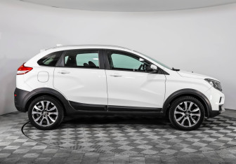 Подержанный автомобиль LADA (ВАЗ) XRAY 2019 года (4 фото)