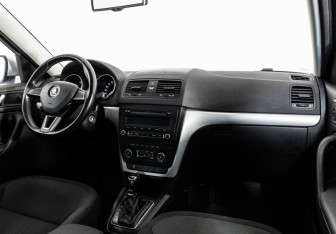 Подержанный автомобиль Skoda Yeti 2014 года (9 фото)