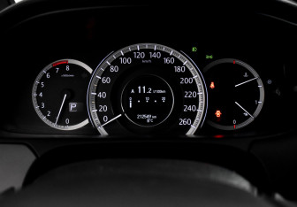 Подержанный автомобиль Honda Accord Sedan 2013 года (19 фото)