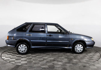 Подержанный автомобиль LADA (ВАЗ) 2114 2012 года (6 фото)