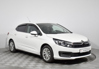 Подержанный автомобиль Citroen C4 Sedan 2016 года (3 фото)