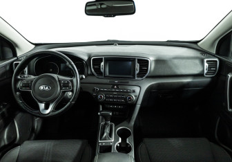 Подержанный автомобиль Kia Sportage 2017 года (13 фото)