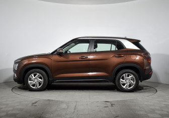 Подержанный автомобиль Hyundai Creta 2021 года (8 фото)