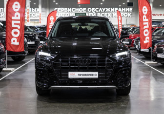 Подержанный автомобиль Audi Q5 2021 года (3 фото)