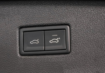 Подержанный автомобиль Volkswagen Tiguan 2019 года (28 фото)