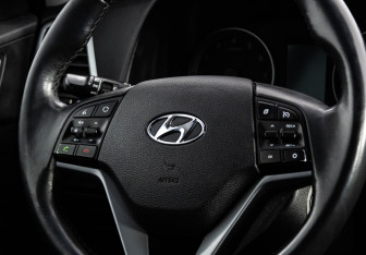 Подержанный автомобиль Hyundai Tucson 2017 года (12 фото)