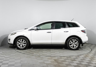 Подержанный автомобиль Mazda CX-7 2008 года (8 фото)