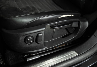 Подержанный автомобиль Volkswagen Passat Sedan 2011 года (16 фото)