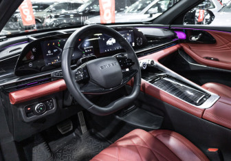 Подержанный автомобиль Exeed RX 2024 года (13 фото)