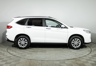 Подержанный автомобиль Haval M6 2023 года (4 фото)