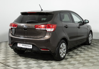 Подержанный автомобиль Kia Rio Hatchback 2015 года (5 фото)