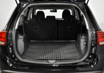 Подержанный автомобиль Mitsubishi Outlander 2019 года (21 фото)