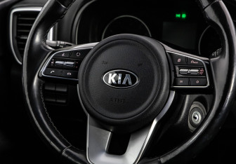 Подержанный автомобиль Kia Sportage 2020 года (12 фото)