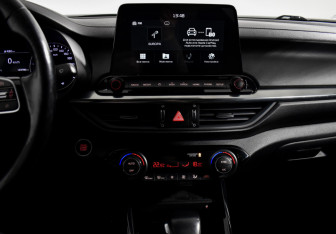 Подержанный автомобиль Kia Cerato Sedan 2019 года (17 фото)