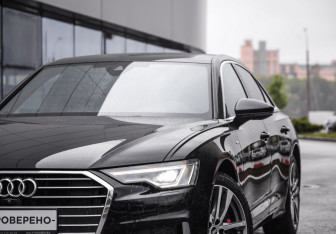 Подержанный автомобиль Audi A6 Sedan 2021 года (2 фото)
