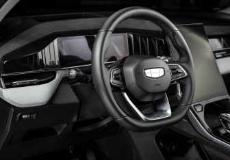 Новый Geely Atlas 2025 (12 фото)