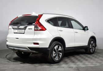 Подержанный автомобиль Honda CR-V 2015 года (5 фото)