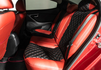 Подержанный автомобиль Hyundai Elantra Sedan 2015 года (10 фото)