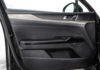 Подержанный автомобиль Kia K5 2021 года (27 фото)