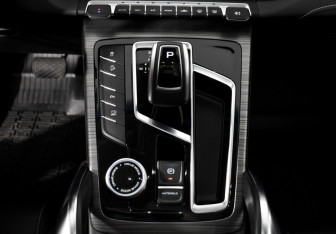 Подержанный автомобиль Geely Atlas Pro 2023 года (11 фото)