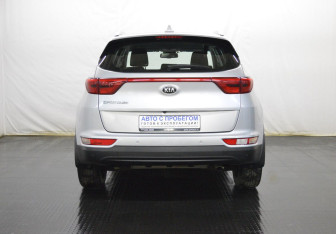 Подержанный автомобиль Kia Sportage 2016 года (6 фото)