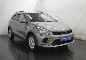 Подержанный автомобиль Kia Rio Hatchback 2021 года (3 фото)