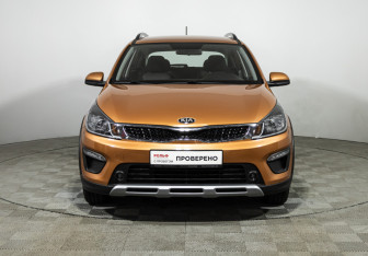 Подержанный автомобиль Kia Rio Hatchback 2020 года (2 фото)