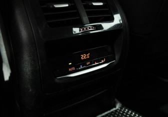 Подержанный автомобиль BMW X3 2020 года (17 фото)