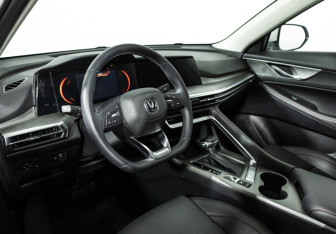 Подержанный автомобиль Changan CS35PLUS 2024 года (11 фото)