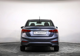 Подержанный автомобиль Hyundai Solaris Sedan 2019 года (6 фото)