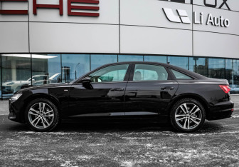 Подержанный автомобиль Audi A6 Sedan 2019 года (9 фото)
