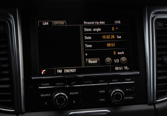 Подержанный автомобиль Porsche Macan 2015 года (17 фото)