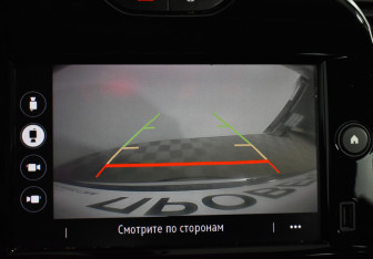 Подержанный автомобиль Renault Kaptur 2021 года (14 фото)