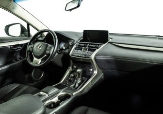 Подержанный автомобиль Lexus NX 2018 года (9 фото)